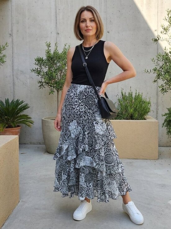Lauren Ralph Lauren Dresses & Skirts - Lauren Ralph Lauren 100% Silk Ruffle Tiered Midi‎ Skirt XL Black White Paisley